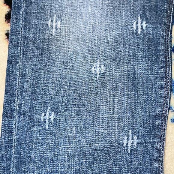 Express Mid Rise Jean - Picture 2 of 6